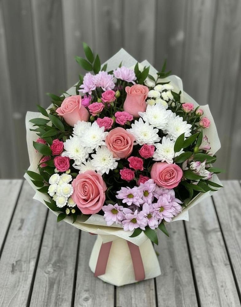 Букет цветов из: Альстромерии, Гвоздики, Розы и Хризантемы в Кинешме