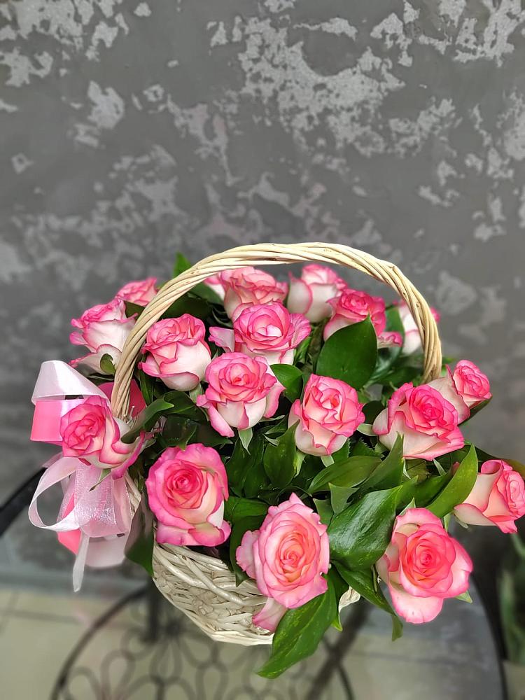 Цветочная композиция из Розы в корзине в Кинешме