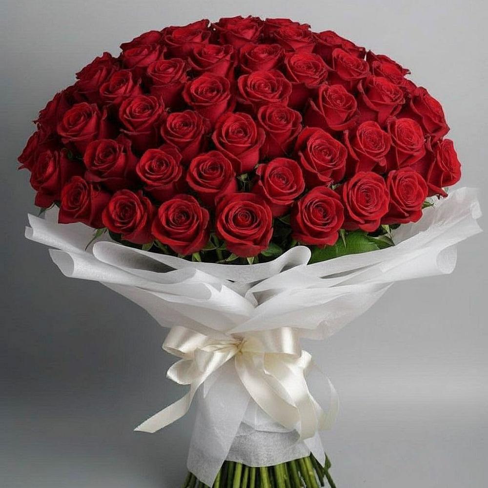 Букет 101 Красная роза Блэк Мэджик в Кинешме