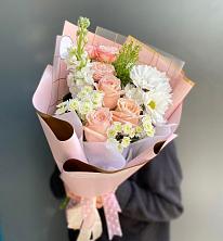 Букет цветов из:  Хризантемы и Розы в Кинешме