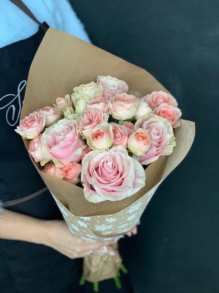 Букет цветов из: Хризантемы и Розы в Кинешме