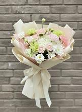 Букет цветов из:  Гвоздики, Розы, Лизиантусы и Хризантемы в Кинешме