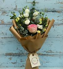 Букет цветов из:  Розы и Лизиантусы в Кинешме