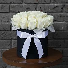 Цветочная композиция из Розы в шляпной коробке в Кинешме