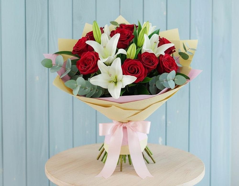 Букет цветов из: Лилии и Розы в Кинешме